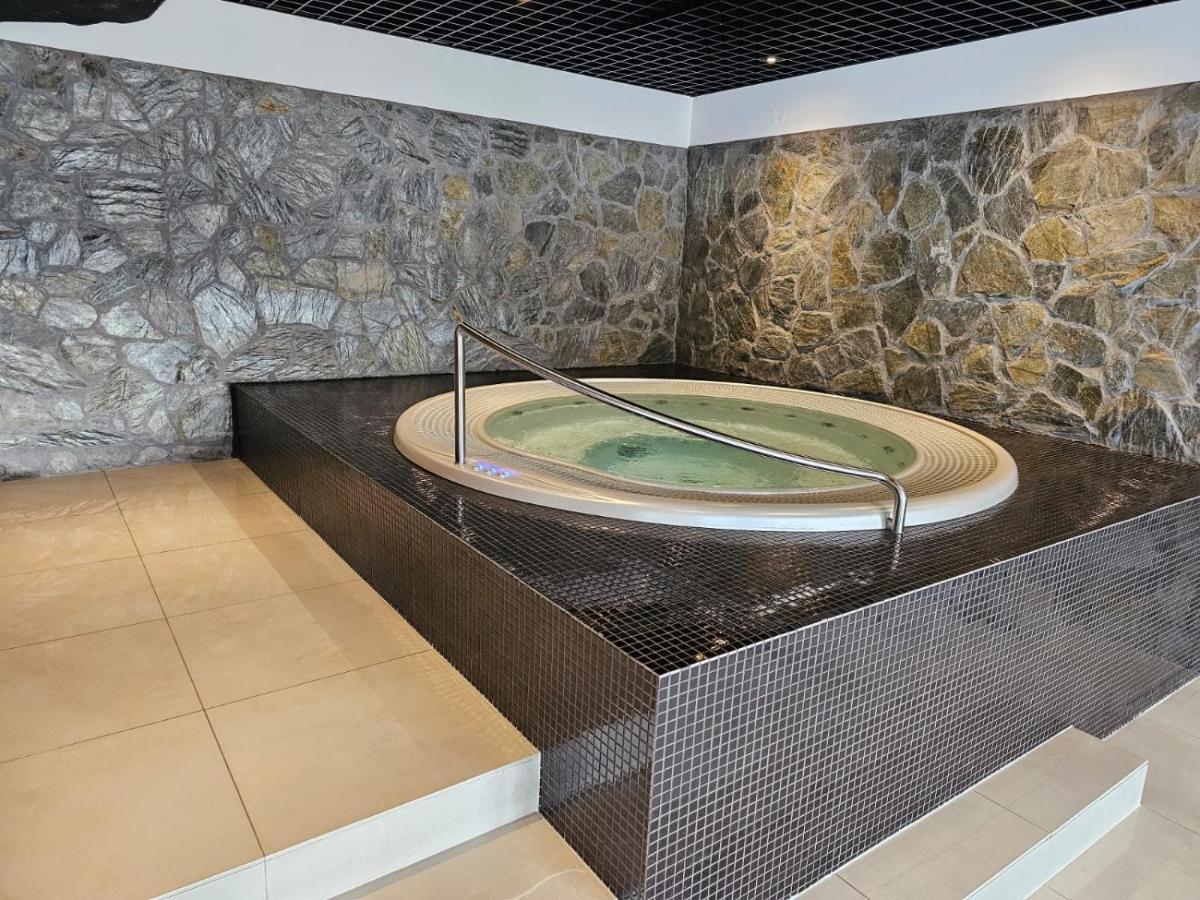 Park A8 - Walonski - Z Dostepem Do Basenu, Sauny, Jacuzzi, Silowni - Widok Z 3 Stron Budynku *